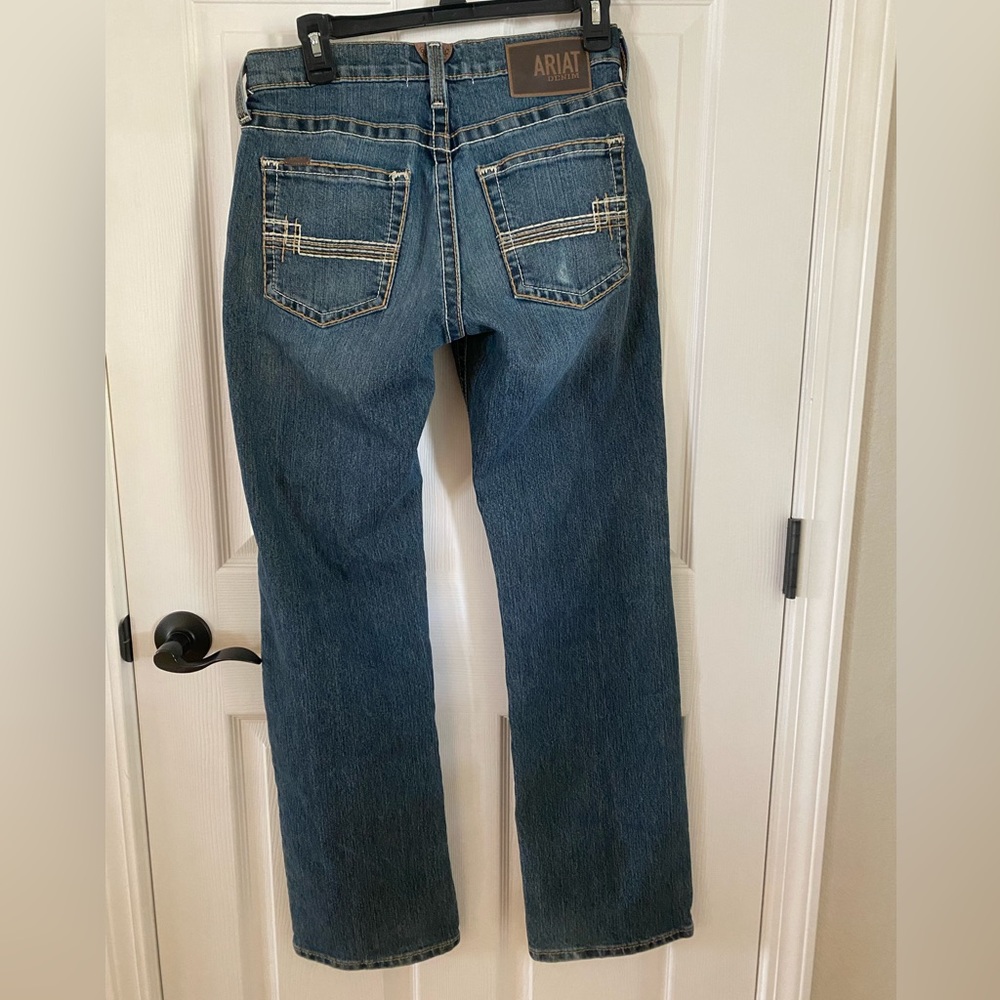 Men’s Ariat straight leg denim jeans 29X32 excellent condition